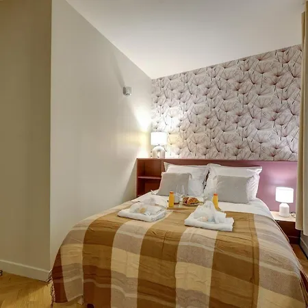 Bluestay 544 - Superb In Paris
